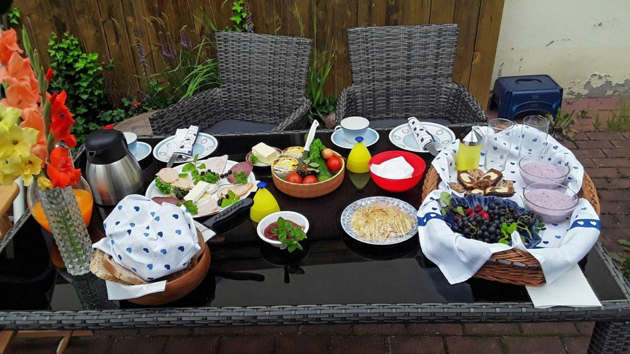 Gaestezimmer Sommer Locktow Luaran gambar
